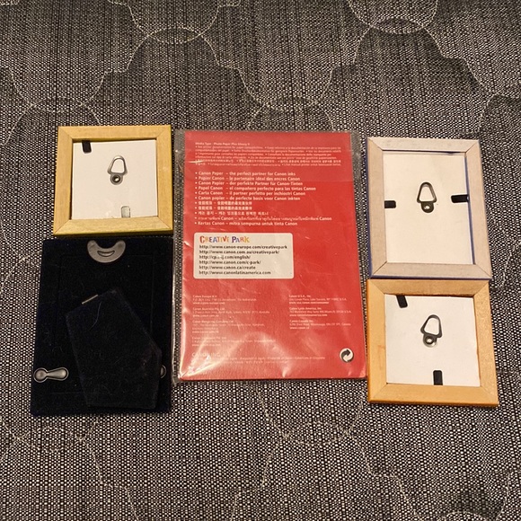 Photo paper + 4 small photo frames - Picture 2 of 3